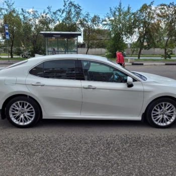 Toyota Camry v70 white -      